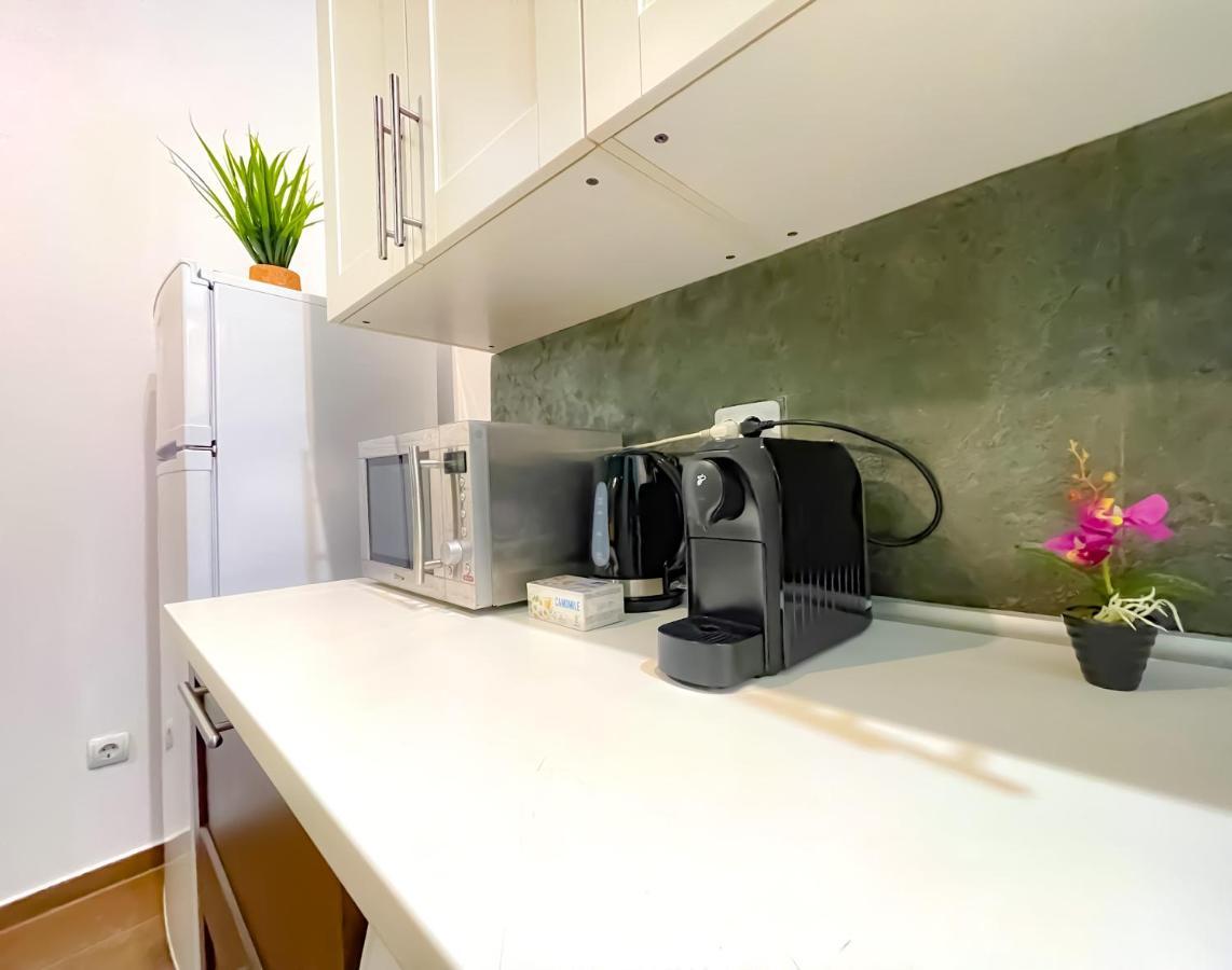 Cool Flat In The Heart Of Bucharest'S Fun And Historyアパートメント エクステリア 写真